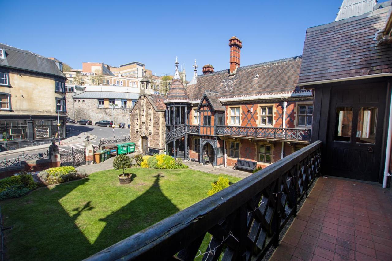 Centrally-Located Flat In Stunning Period Building Bristol Exterior foto